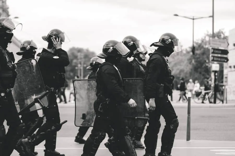 Γαλλία: Ο ρόλος των social media στα βίαια επεισόδια