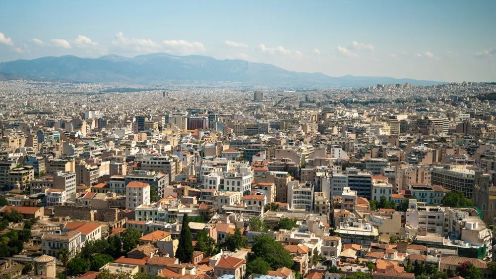 Πρόγραμμα «Κάλυψη»: Δωρεάν στέγη στην Αθήνα για δικαιούχους 25-39 ετών