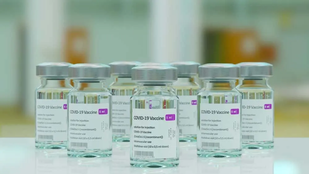 Covid: Το νέο επικαιροποιημένο εμβόλιο θα κυκλοφορήσει στις ΗΠΑ τον Σεπτέμβριο