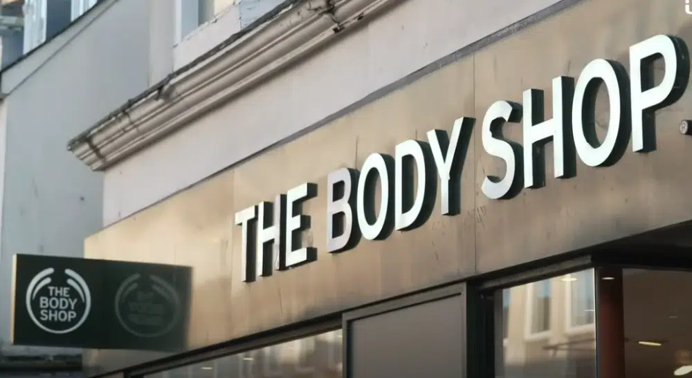 Body Shop: Κλείνει το 50% των καταστημάτων της στο Ηνωμένο Βασίλειο