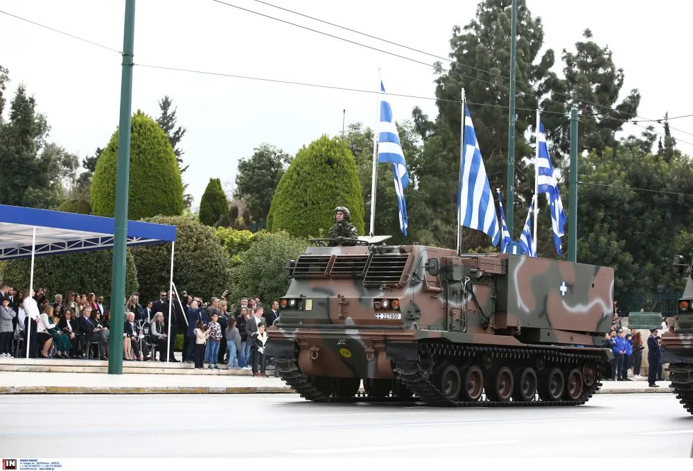 25η Μαρτίου: Σε εξέλιξη η στρατιωτική παρέλαση στην Αθήνα