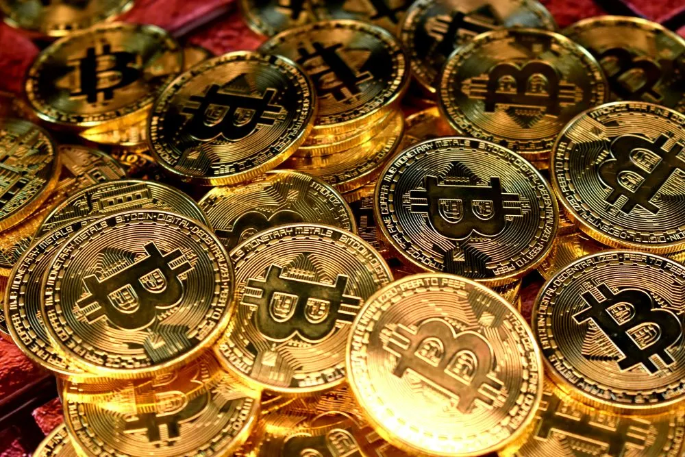 Νέο ρεκόρ για το Bitcoin - Ξεπέρασε τα 71.000 δολάρια