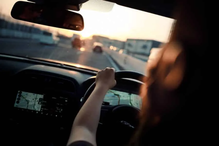 ΕΕ: Τι αλλάζει στις άδειες οδήγησης - Τι ισχύει για τους νέους οδηγούς