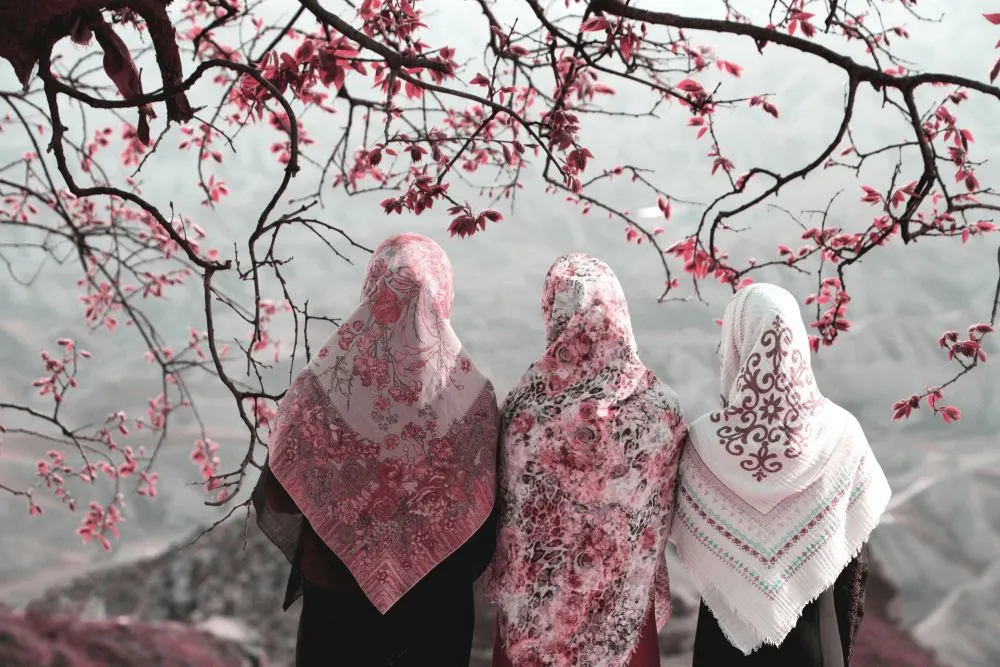 ΟΗΕ κατά Ιράν για τη μαντίλα: Γίνονται συλλήψεις ακόμα και κοριτσιών 15 ετών