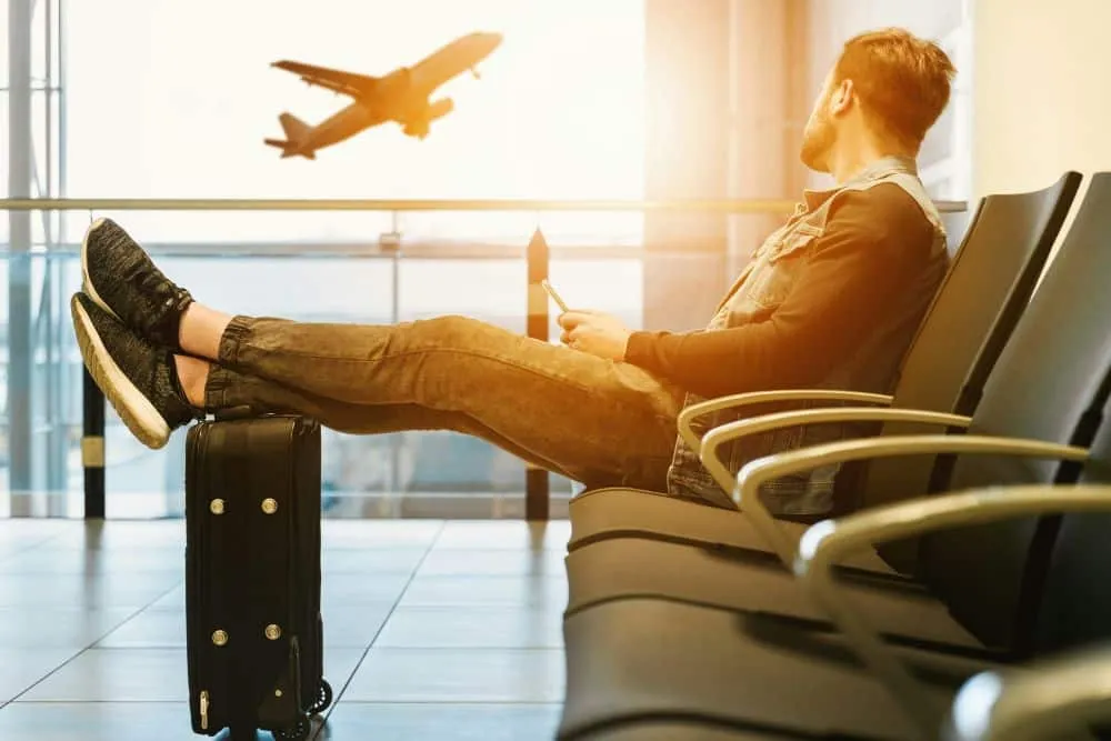 Πώς να μην περιμένεις στην ουρά - Ο τρόπος για να βγαίνουν οι αποσκευές σου πρώτες από το αεροπλάνο